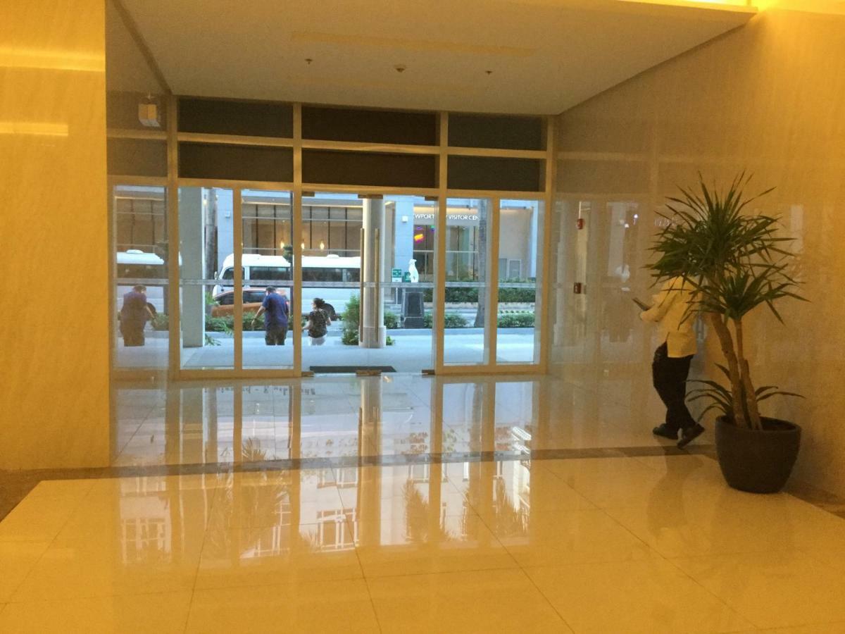 Newport City Condo Near Manila Airport Terminal 3 Exterior foto